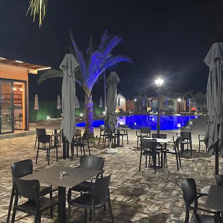 Kompleksi Turistik Armando * Tale